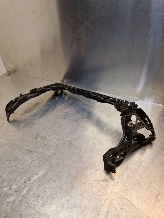 Rear bumper mounting bracket A2138850363