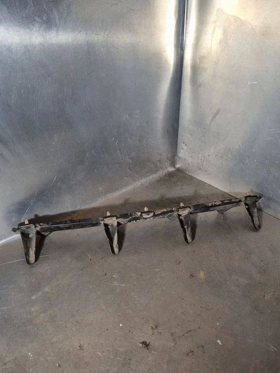 Rear bumper mounting bracket 8P4807861A