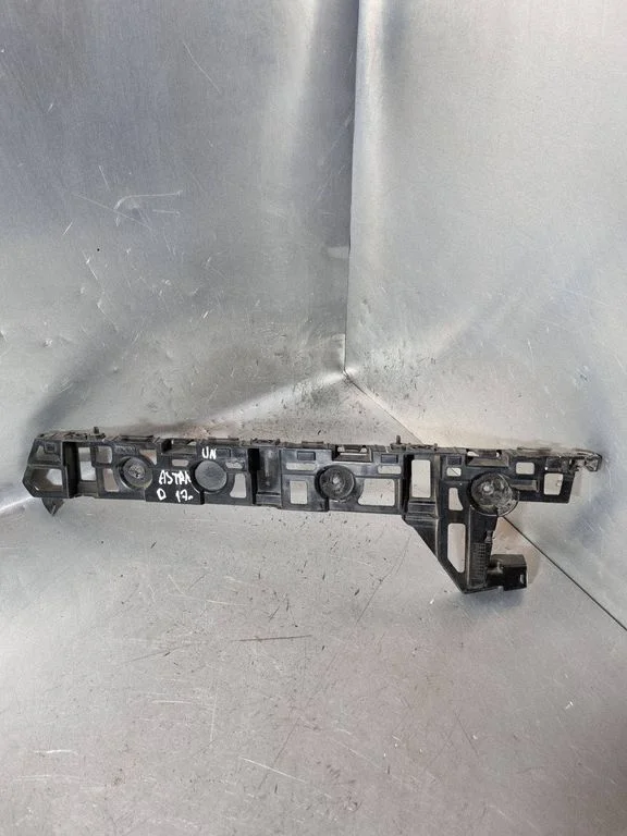 Rear bumper mounting bracket 2365528514