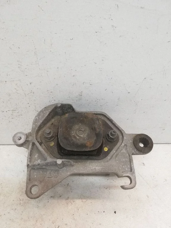 Gearbox mount 112221641R