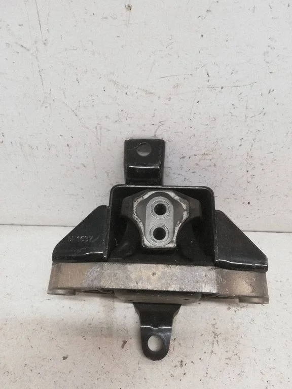 Gearbox mount 21830D3100