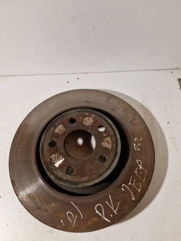 Tarcza hamulcowa przednia – Jeep Grand Cherokee (2010-2021)