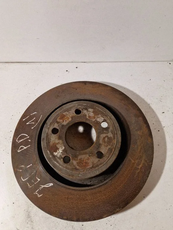 Tarcza hamulcowa przednia – Jeep Grand Cherokee (2010-2021)
