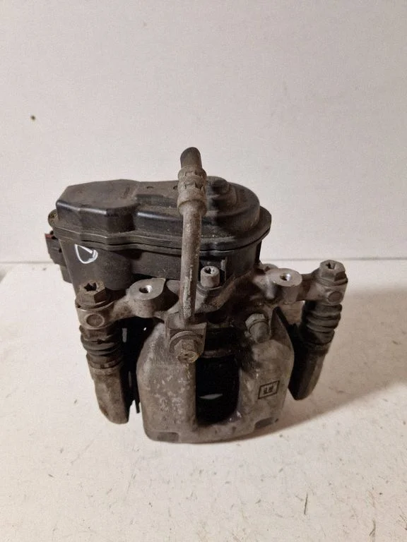Tagumine pidurisadul 32357185A