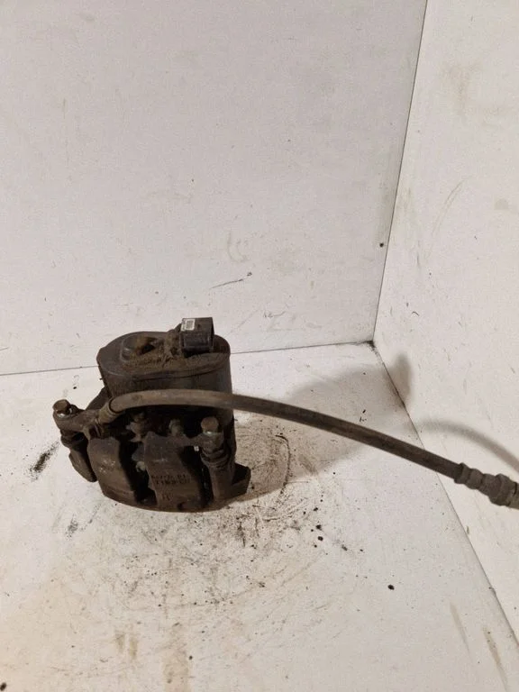 Rear brake caliper 61131850