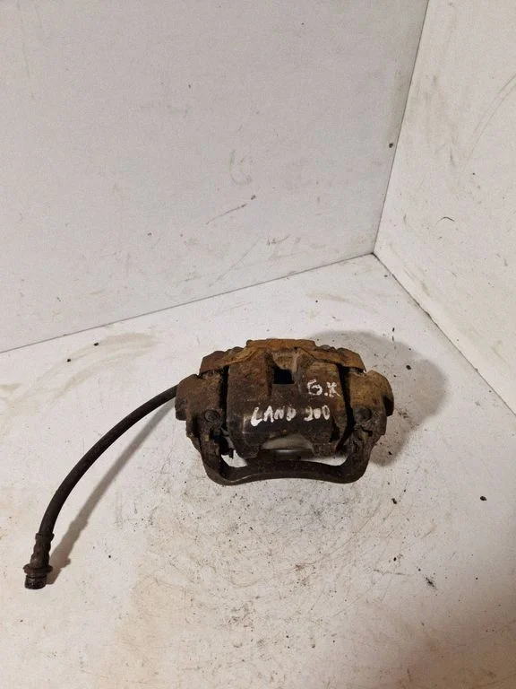 Rear brake caliper – Toyota Land Cruiser (J200) (2008-)