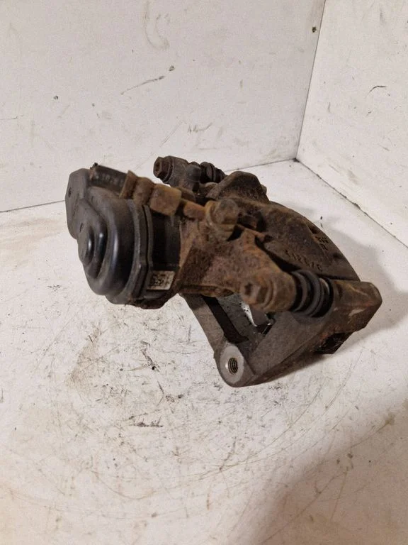 Rear brake caliper 4027C