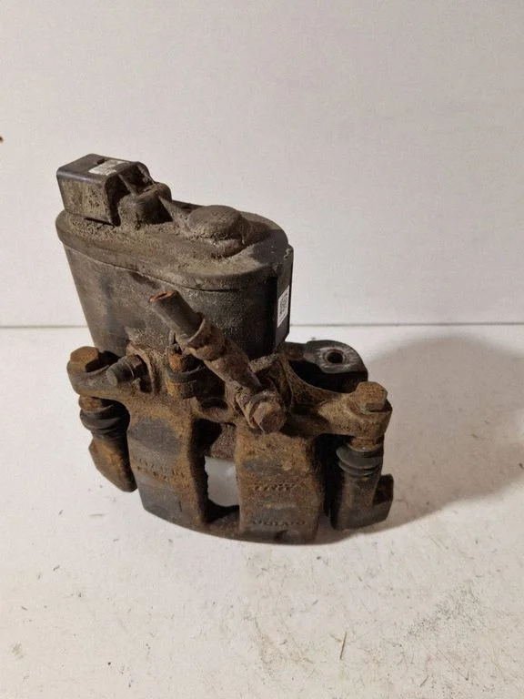 Rear brake caliper 32355158A