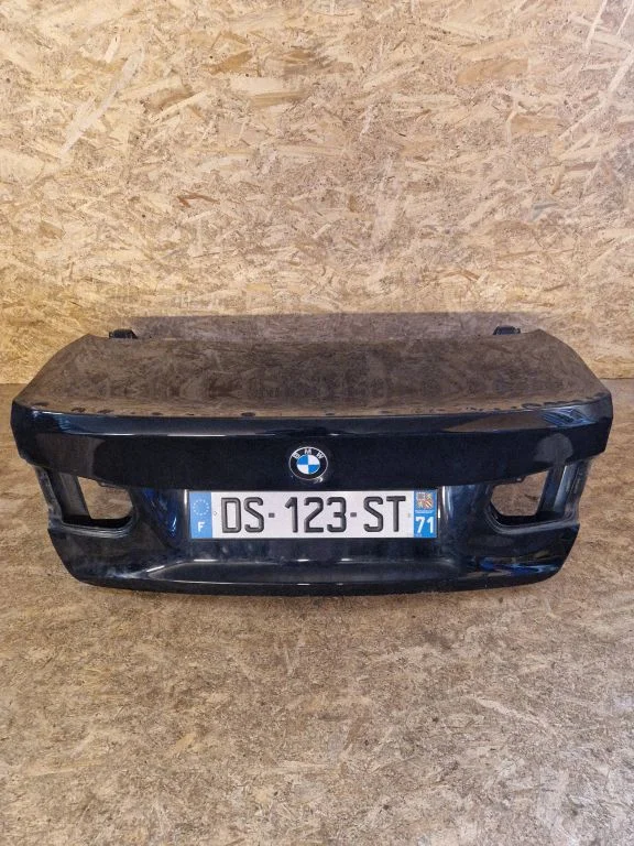 Tailgate/trunk/boot lid