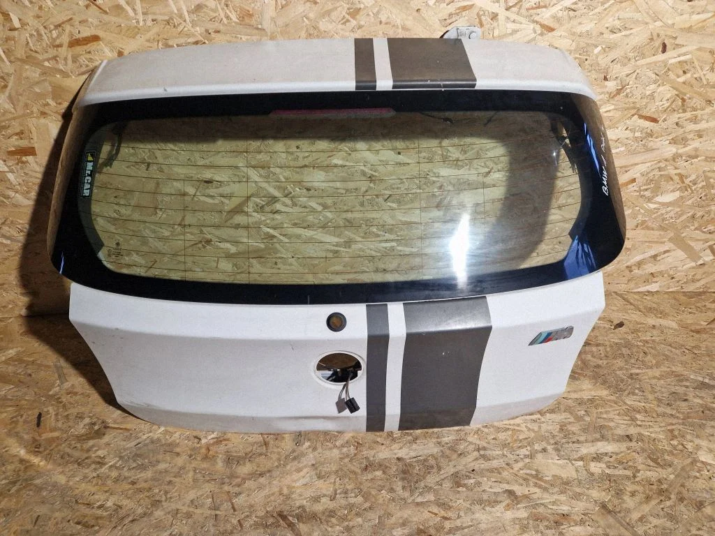 Tailgate/trunk/boot lid