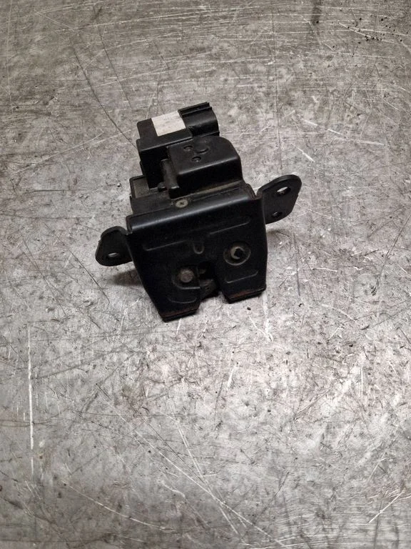 Tailgate/trunk/boot lock/catch/latch