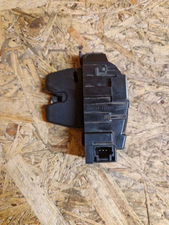 Tailgate/trunk/boot lock/catch/latch 9671153580