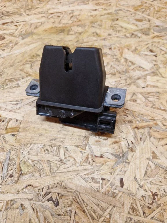 Tailgate/trunk/boot lock/catch/latch H1BAN442A66AA