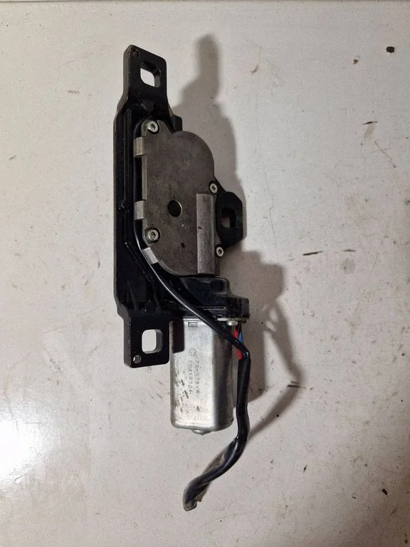 Tailgate/trunk/boot lock/catch/latch FS578VA
