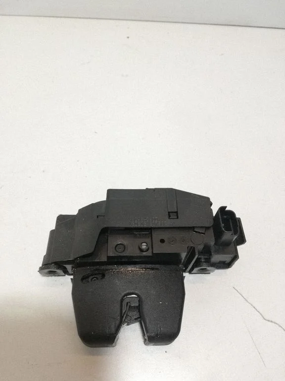 Tailgate/trunk/boot lock/catch/latch 9684648680