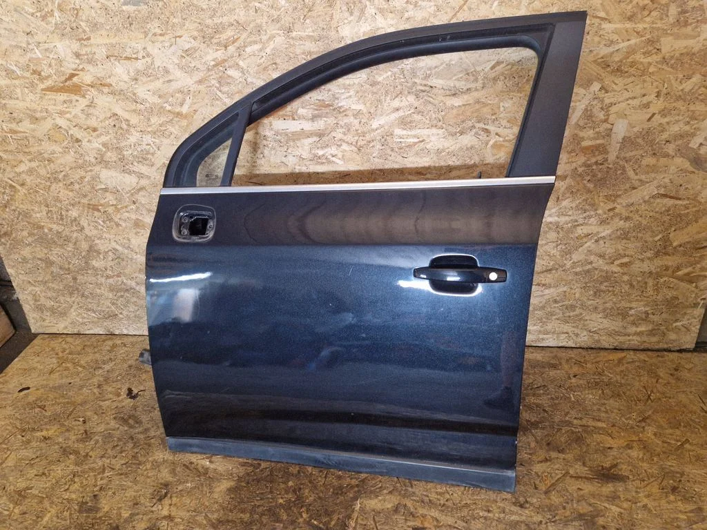 Esiuks – Chevrolet Orlando (2011-), vasak
