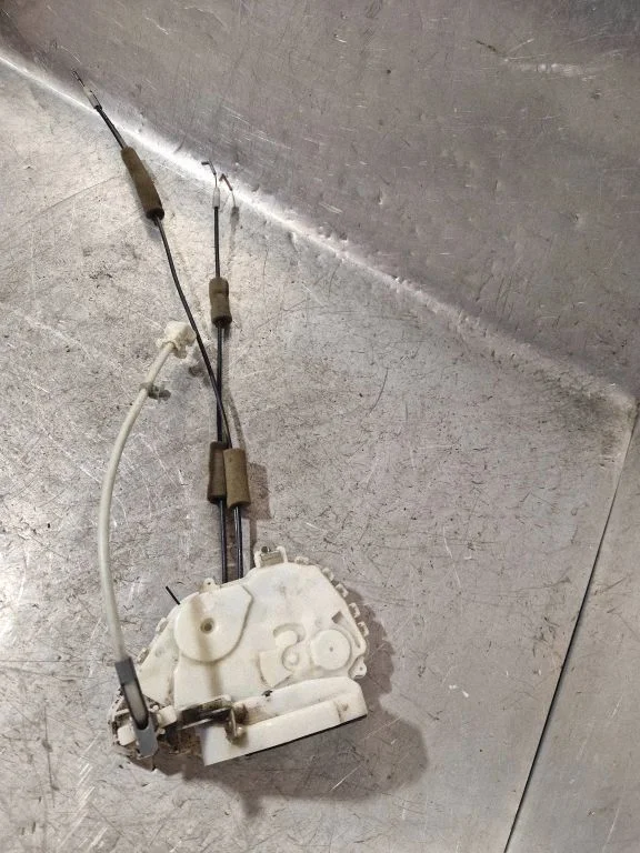 Front door lock 72151