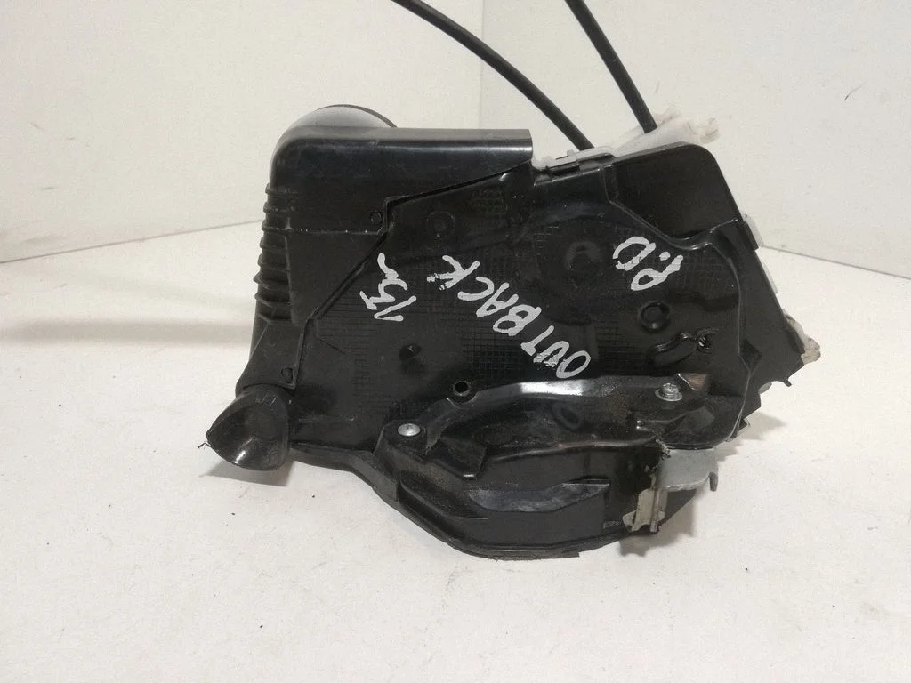 Front door lock T8311170