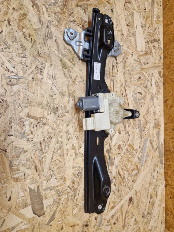 Front door window regulator with motor 807014EA0A03