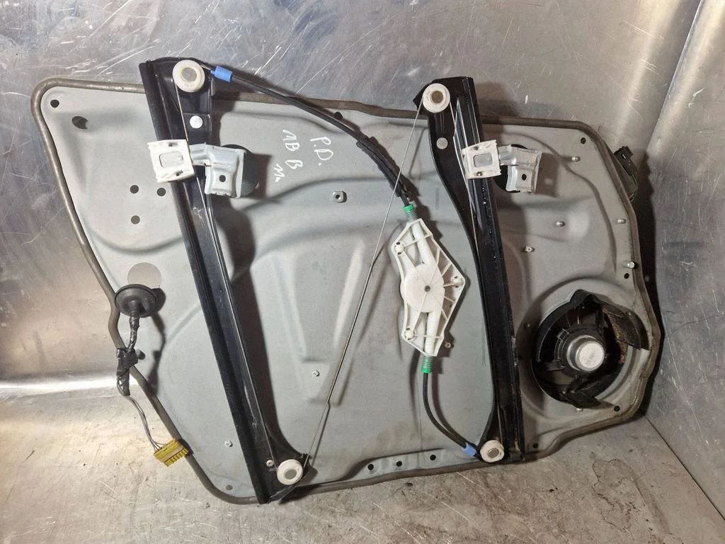 Front door window regulator with motor 993583107