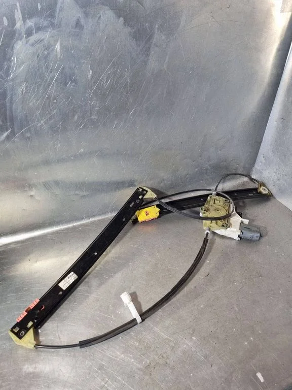Front door window regulator with motor – Audi A6 Allroad C6 (2006-2011)