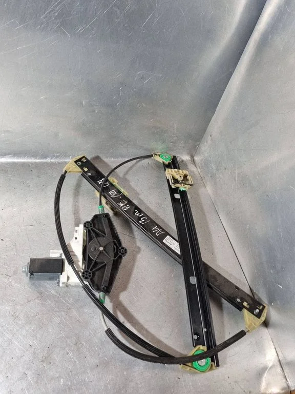 Front door window regulator with motor 8K0837461A