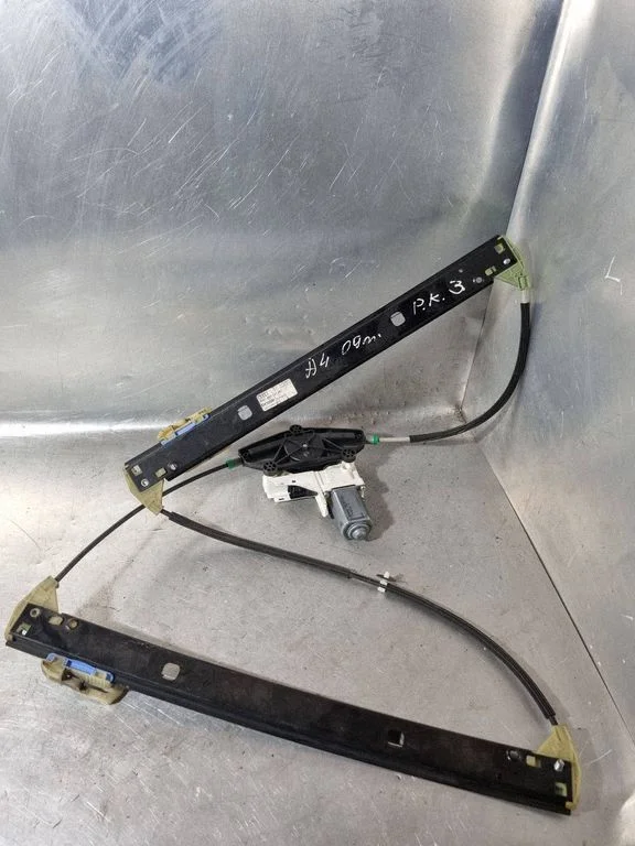 Front door window regulator with motor – Audi A4 Allroad B8 (2008-2016)