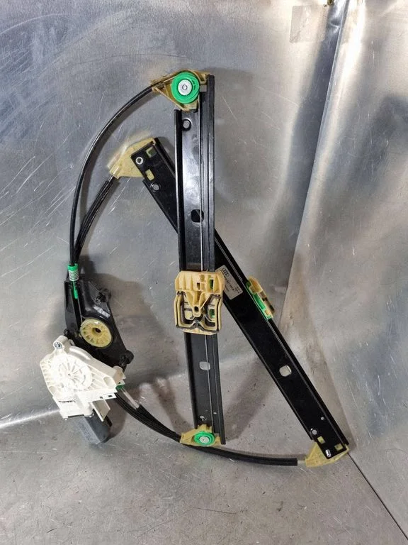 Front door window regulator with motor – Audi A4 Allroad B8 (2008-2016)
