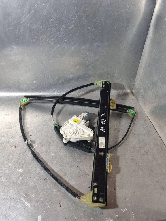 Front door window regulator with motor – Audi A4 Allroad B8 (2008-2016)