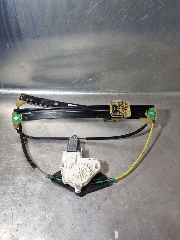 Front door window regulator with motor – Audi A4 Allroad B8 (2008-2016)