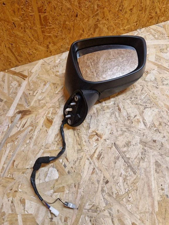 Front door electric wing mirror E4023750