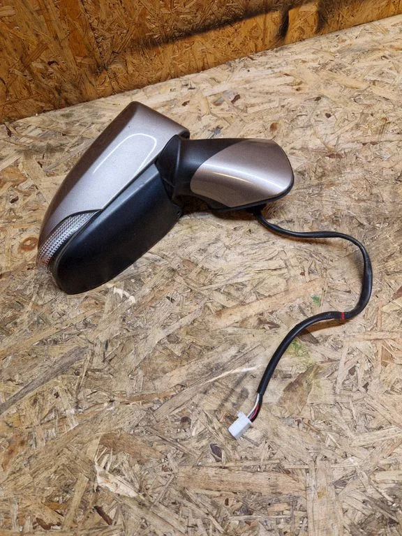 Front door electric wing mirror E11026983 – Toyota Verso (2009-2018)