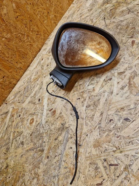 Front door electric wing mirror E9024456