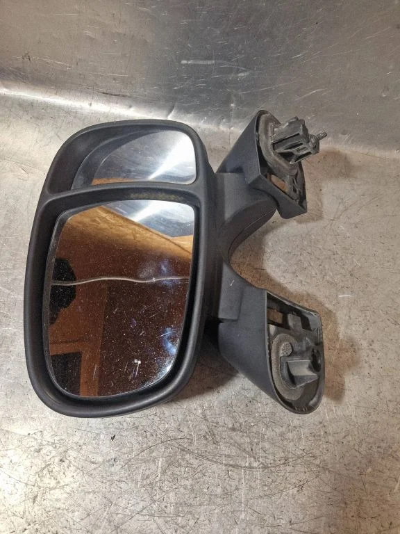 Esiukse elektriline välispeegel – Renault Trafic II (X83) (2001-2014)
