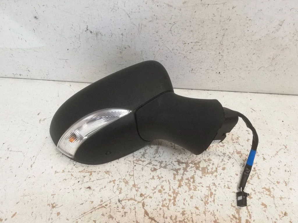 Esiukse elektriline välispeegel – Renault Clio IV (2012-2019)