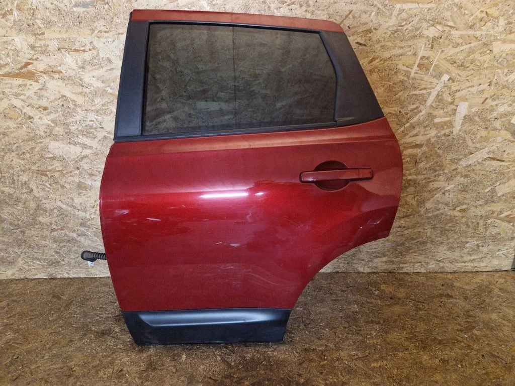 Rear door – left