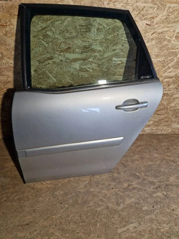 Rear door – left