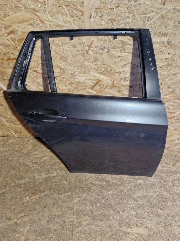 Rear door – right