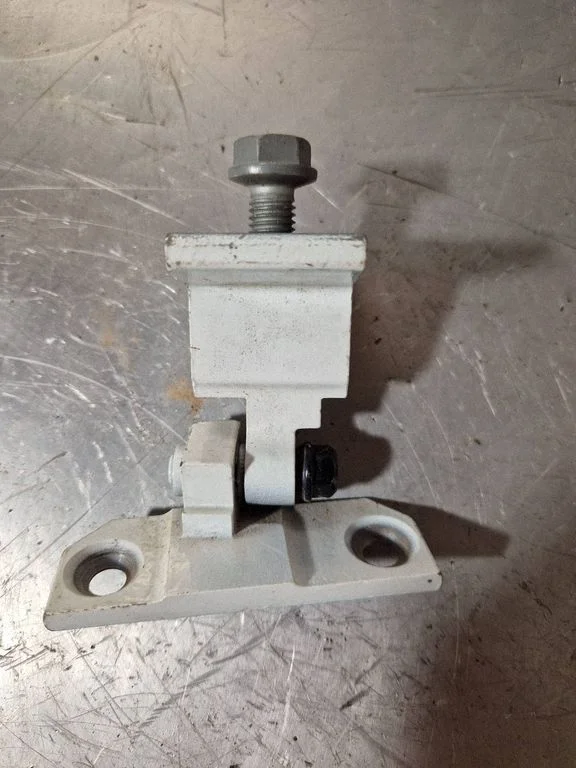 Tagaukse hingede komplekt – BMW X6 E71 (2008-2014)