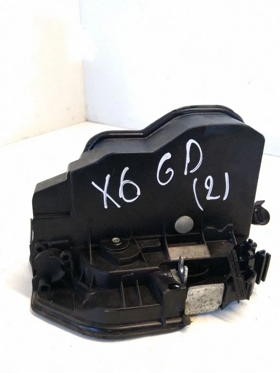 Rear door lock 7318418