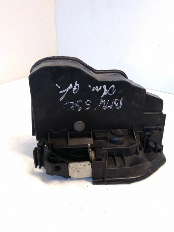 Rear door lock 7202147