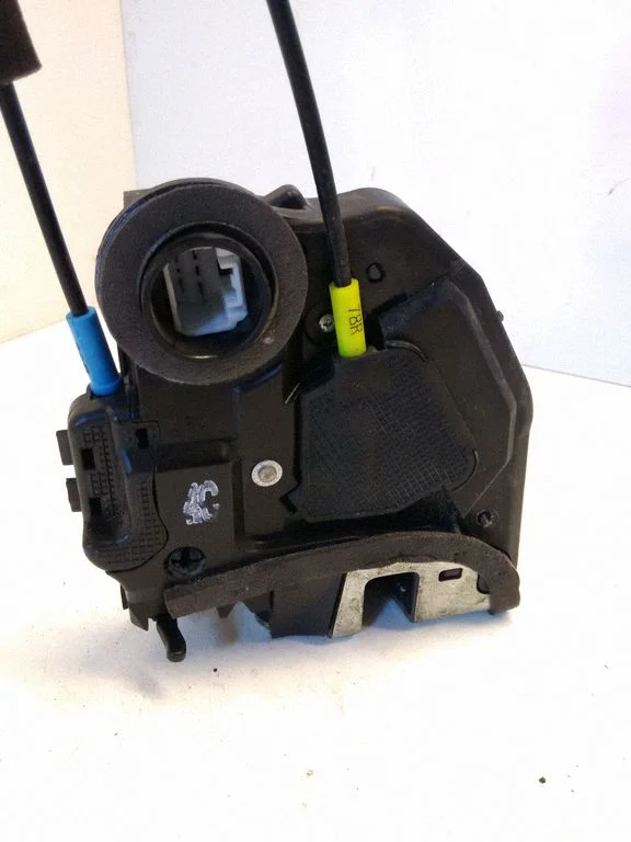 Tagaukse lukk J0610