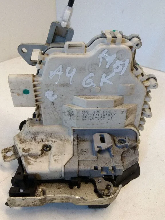 Rear door lock – Audi A4 Allroad B8 (2008-2016)