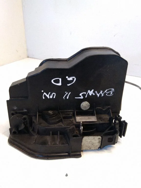 Rear door lock 7202148
