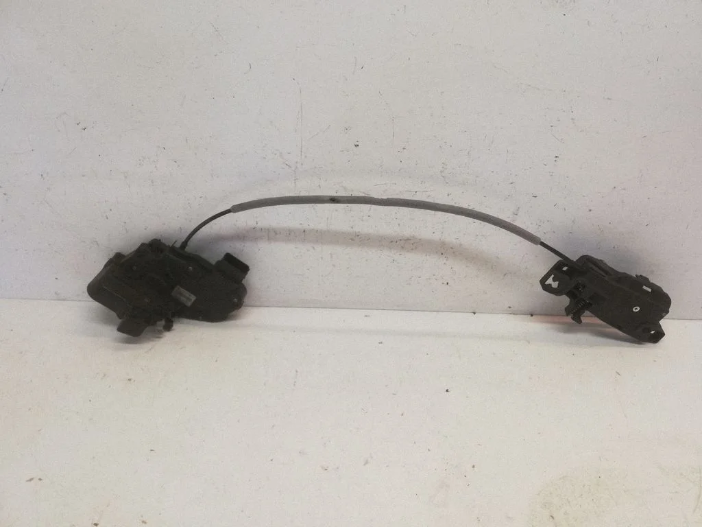Rear door lock – Ford S-MAX (2006-2015)