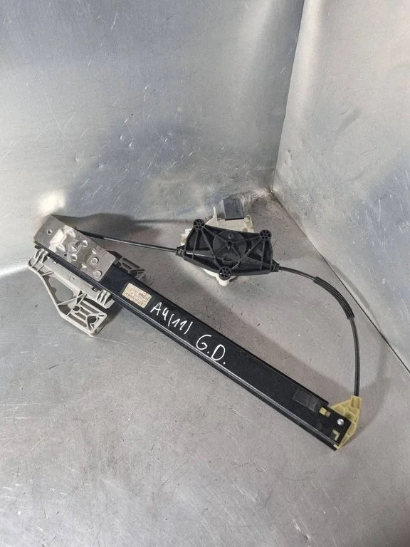 Rear door window regulator with motor 8K0959812A