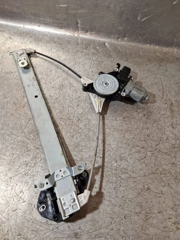 Rear door window regulator with motor 808060