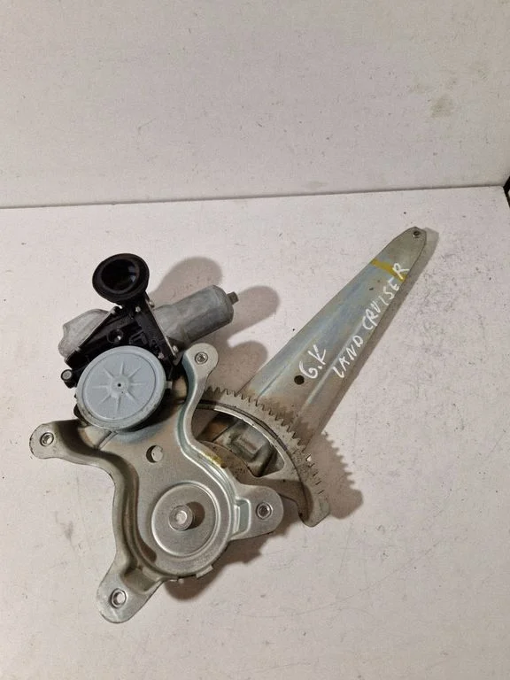 Rear door window regulator with motor – Toyota Land Cruiser (J200) (2008-)