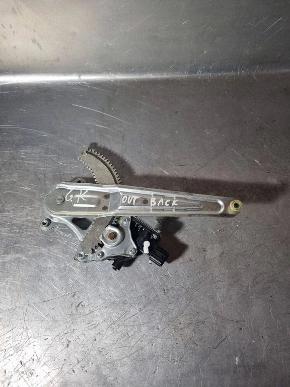 Rear door window regulator with motor – Subaru Outback (BS) (2015-2019)