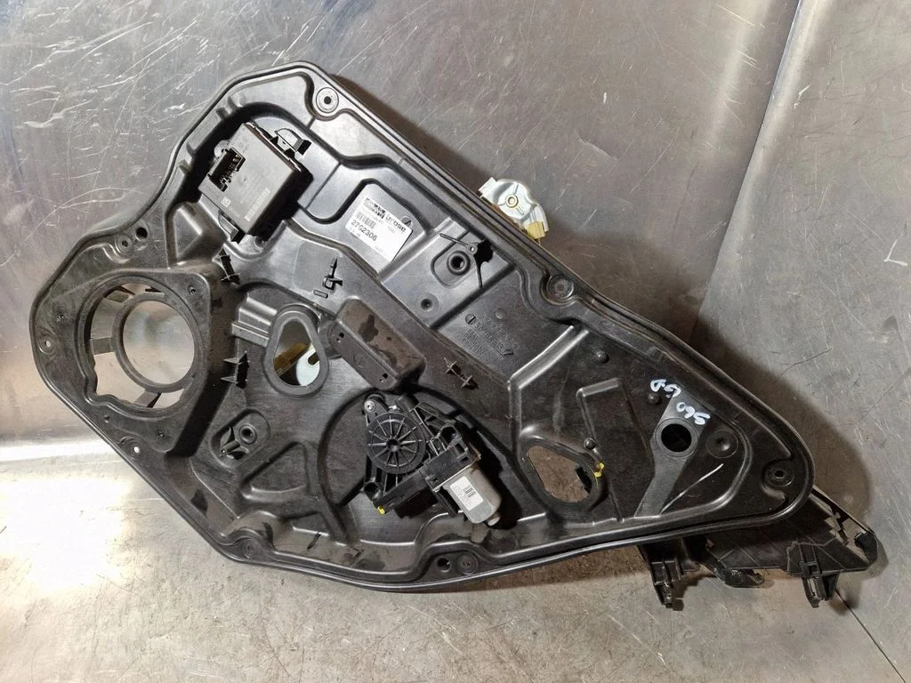 Rear door window regulator with motor – Volvo S60 (2014-2018)